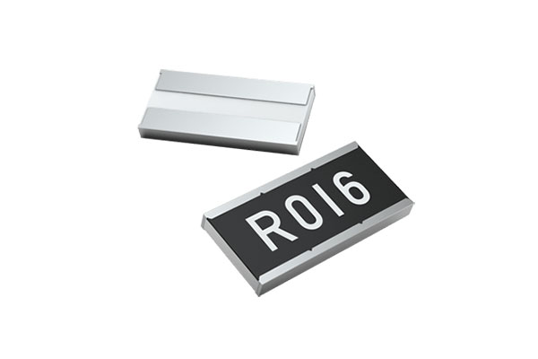Anti-sulfurated high power wide terminal chip resistors